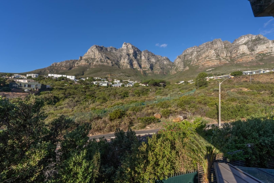 6 Bedroom Property for Sale in Camps Bay Western Cape